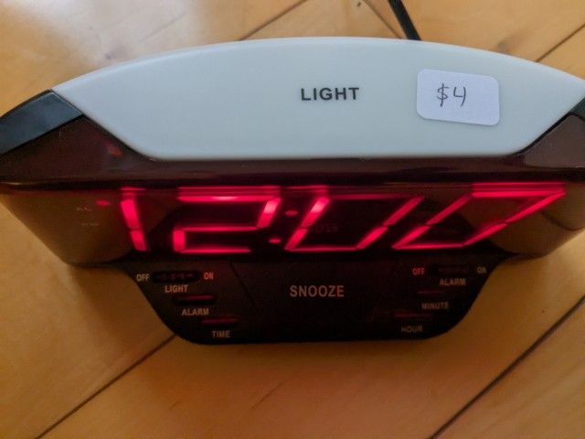 Working Low-cost Alarm Clock