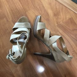 Women’s Shoes