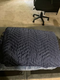 Heavy Duty Moving Blanket - 2