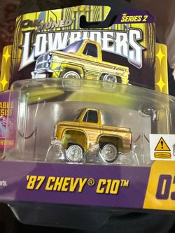 MGA  CAR TUNED LOWRIDERS SERIES 2 '87 CHEVY C-10 #3 GOLD LED LIGHTING