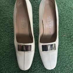 Authentic Vintage Gucci Pumps 