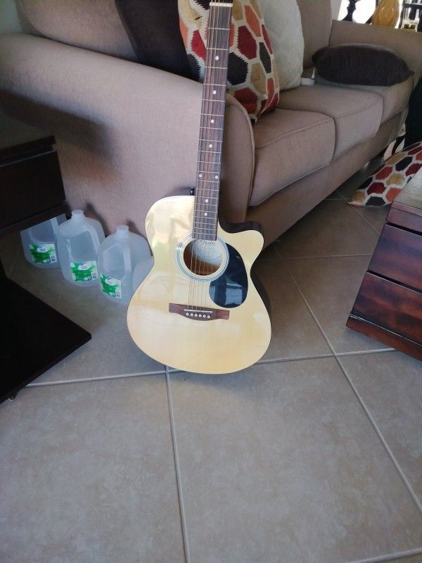 Fender Acoustic/Electric Guitar