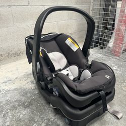 Car SEAT For Baby Safety 1st On Board 35 Lb 