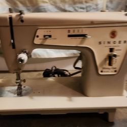 Vintage Singer Sewing Machine Made In Italy
