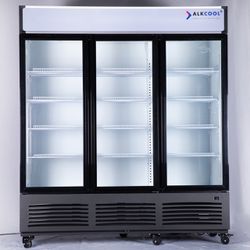 Black Swing Glass Door Merchandiser Refrigerator