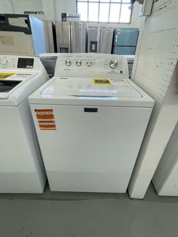 New Maytag 3.8 Cu Ft Capacity Washer / 1 Years Warranty