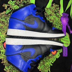 Jordan 1 Hyper Royale Size 6Y