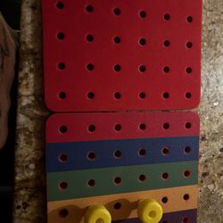 Peg Board Puzzle 