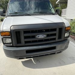 2014 Ford E-350