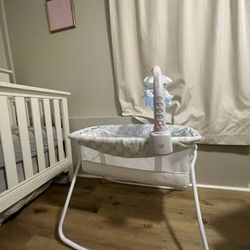 Free Bassinet 