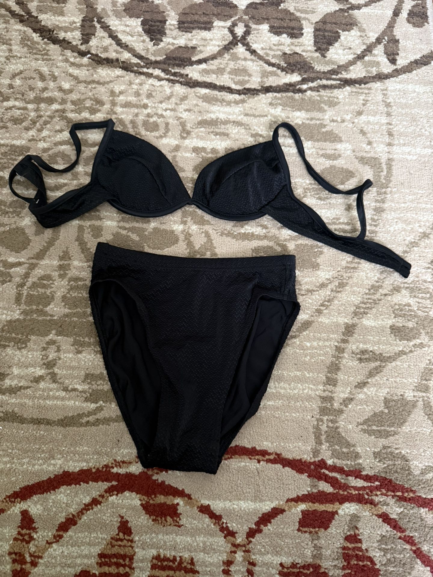 Womens Bikini In Size Small 5/6