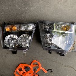 2007-2013 Chevy Tahoe Driver And Passenger Headlights