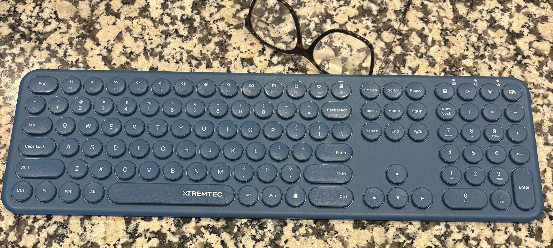 Full Size Blue Wireless Keyboard Bluetooth / Wireless. Gently Used.