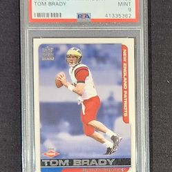 2000 Pacific Paramount Tom Brady Rookie Card-PSA 9