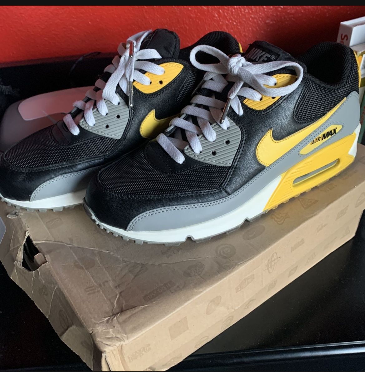 Selling Nike Airmax