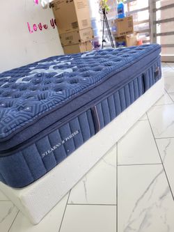 King Sizes Mattress And Box Spring Pillowtop