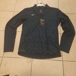 Nike Dri-fit S