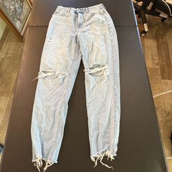 Women’s pants and shorts size 2-4