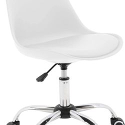 White Stylish Chair 