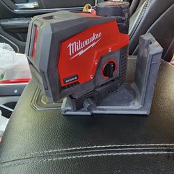 Milwaukee Laser