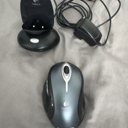 Logitech Wireless Mouse With Charging Dock