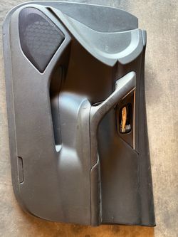 Door panel Nissan Altima 2016