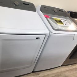 Samsung washer & dryer set in white