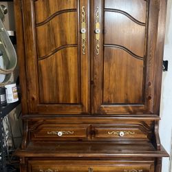 Armoire Need Gone!