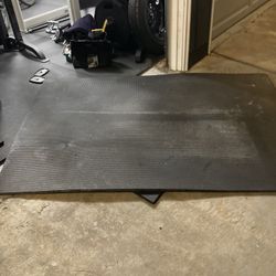 Free (1) Rubber ETE Mat 