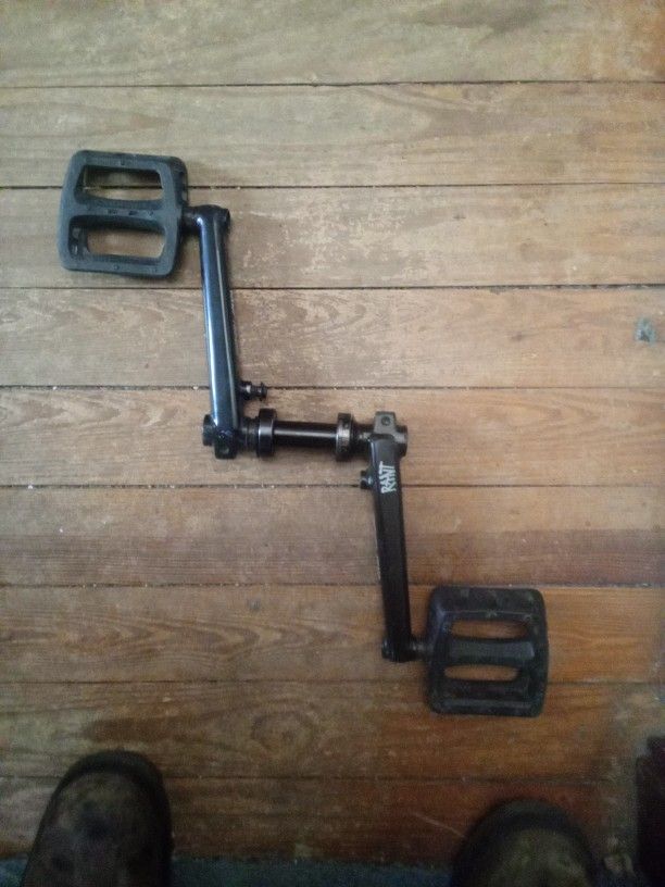 Rant Sealed Three Piece Crank Oddessy Pedals