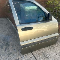 Jeep Liberty 2002-07 Right Front Door Nice Shape No Rust No Bond 