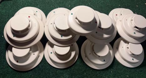 Lot of 12 Honeywell 5193SDT Commercial Smoke & Heat Detectors w/ Bases – Excellent Condition