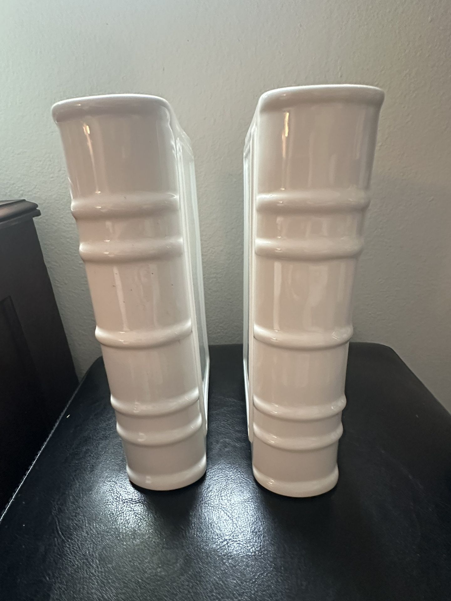 New Z Gallerie White Ceramic Book Ends for Sale in Costa Mesa, CA OfferUp