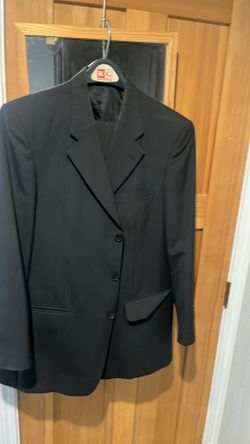Custom made men’s suit