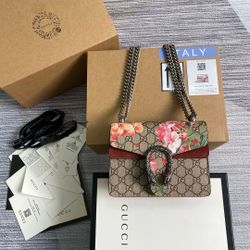 Gucci women's handbag shoulder bag