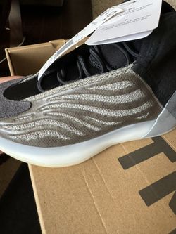 Kids Yeezy QNTM