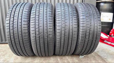 265/45/20 pirelli 📍📍 Vendo un set de llantas con 80% de vida las 4 📍🌟