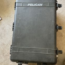 Pelican Rolling Hard Case