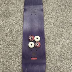 skate board deck (PAIR OF WHEELS INCLUDED)