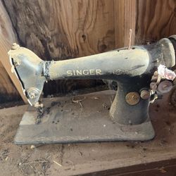 Singer Sewing Machine