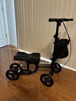 Knee Roller With Basket