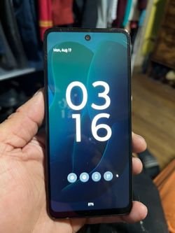 Motorola moto 5 g , 128 gig unlocked for all carriers
