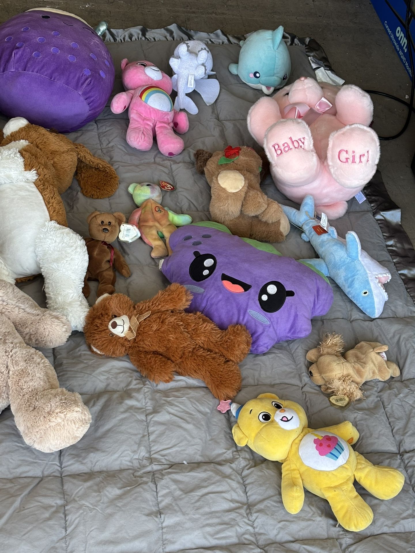 Plushies 4 Sale