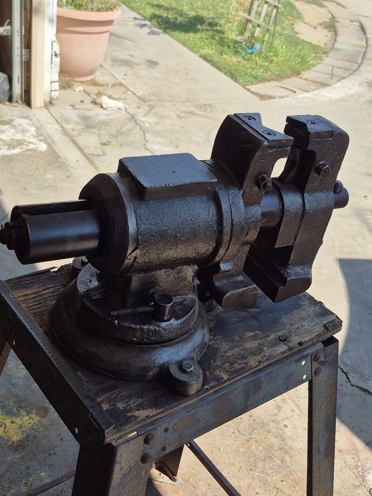 BIG VISE