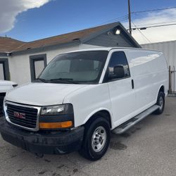2014 GMC Savana Cargo