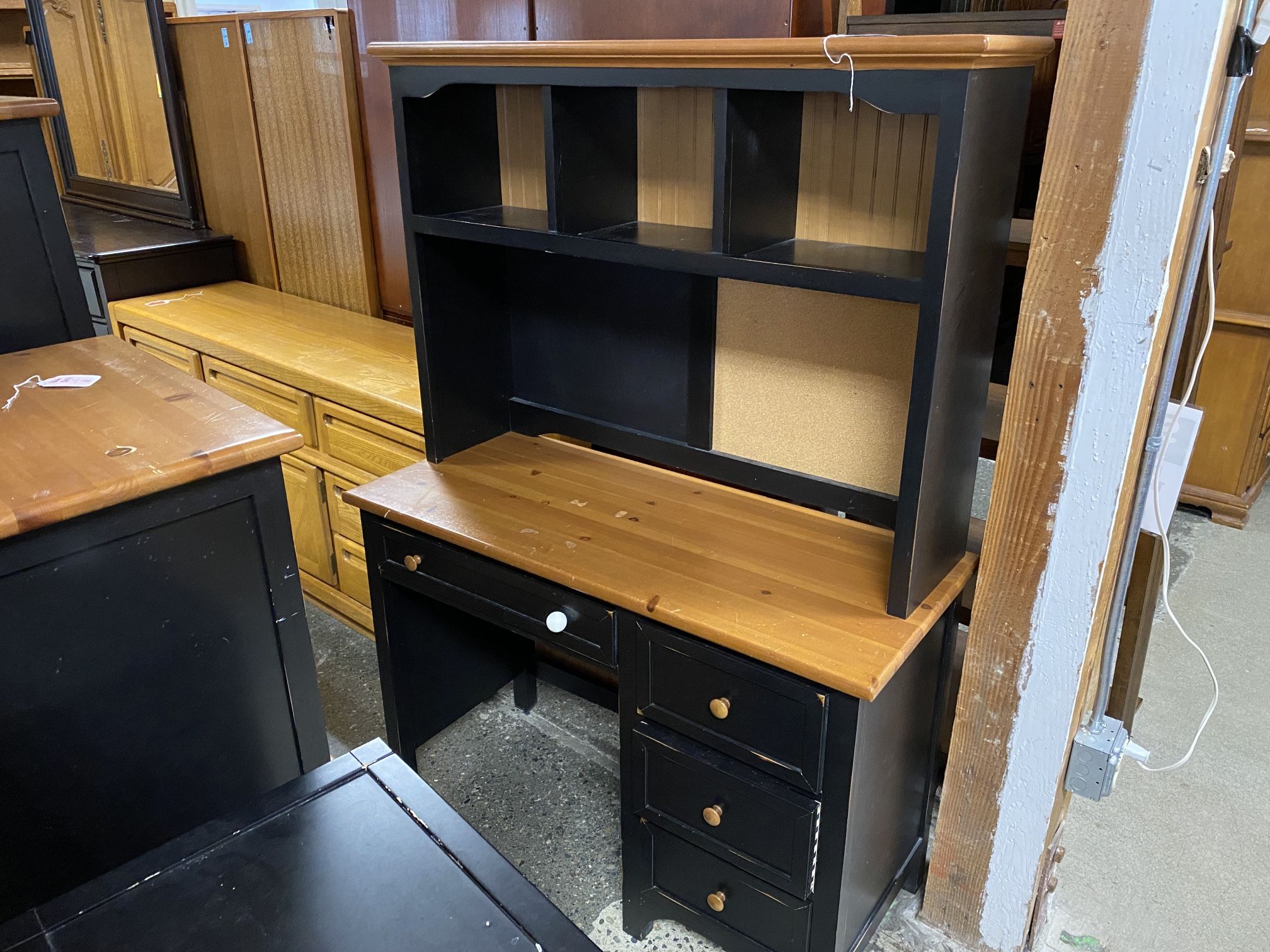 Black/Wood Desk w/ 3 Cube Hutch
