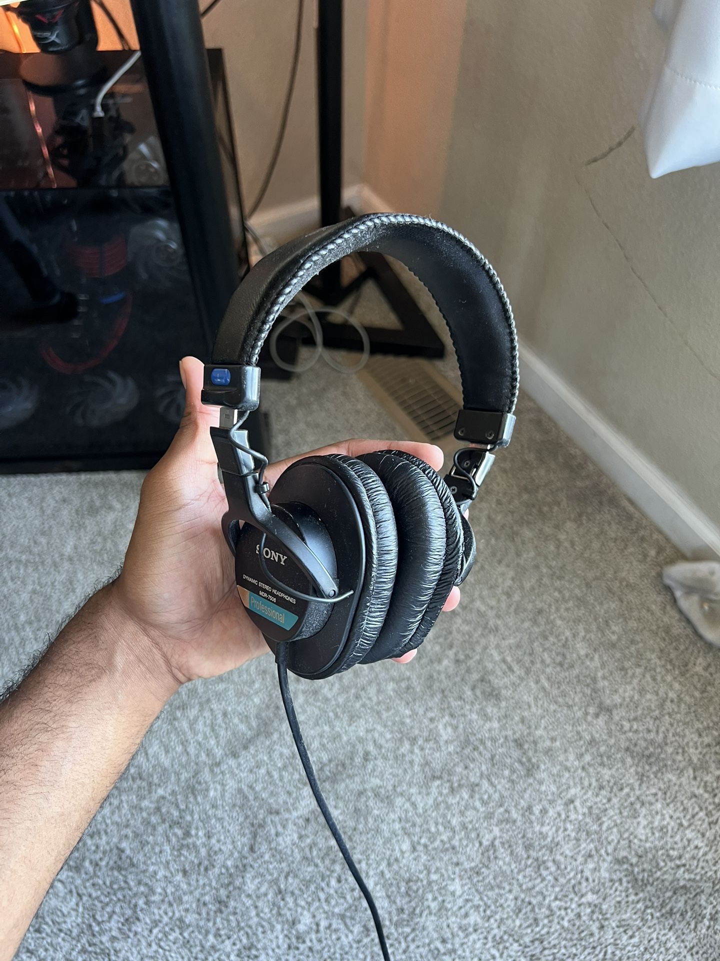 Sony MDR-7506 Professional Stereo Monitor Headphone