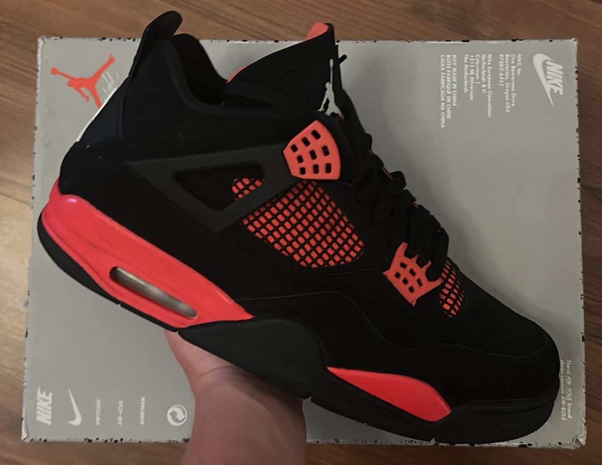 Jordan 4 Red Thunders Sz. 13