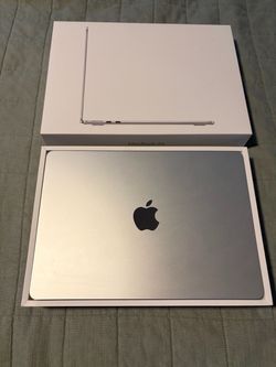 MacBook Air m3 2024 24gb ram 512 gb storage