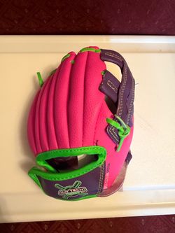 Youth Tee ball/softball glove